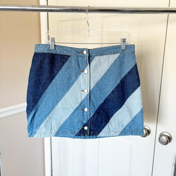 Versona Denim Mini Skirt Size Large - Picture 1 of 3